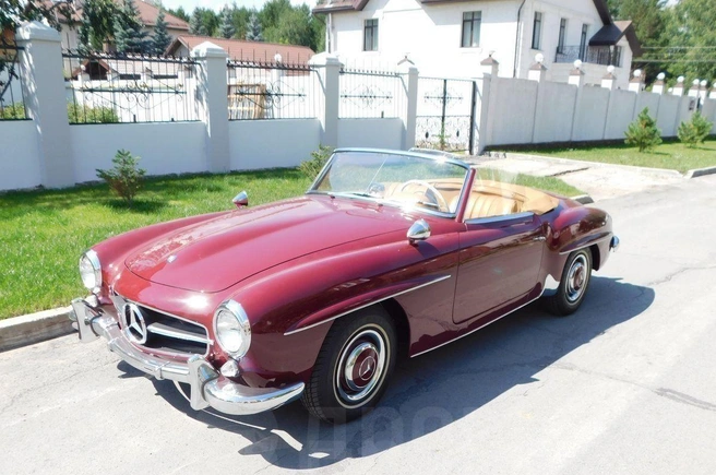 Mercedes-Benz SL-Class — раритетный родстер | Источник: Drom.ru