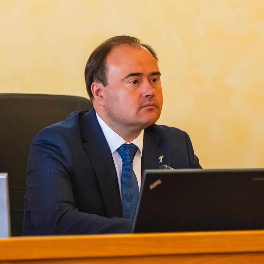 <p>Артем Молчанов</p>