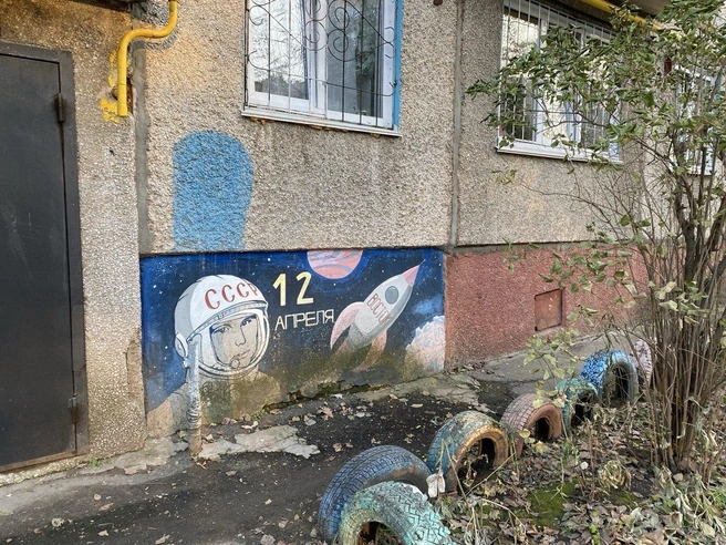 Большая часть домов в микрорайоне&nbsp;— невысокие хрущевки | Источник: Ирина Господаренко / NGS22.RU