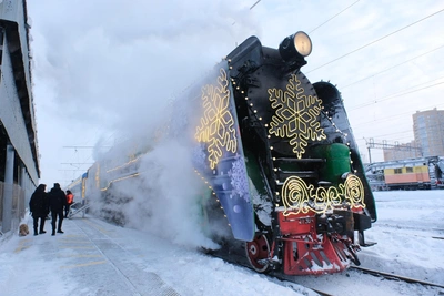 Поезд Деда Мороза прибыл в Пермь: что можно увидеть в его вагонах