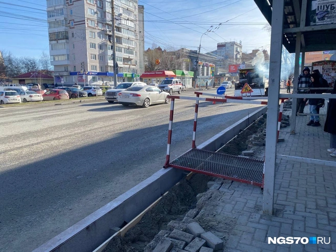 Для пешеходов установили временные мостики | Источник: Мария Лобанова / NGS70.RU
