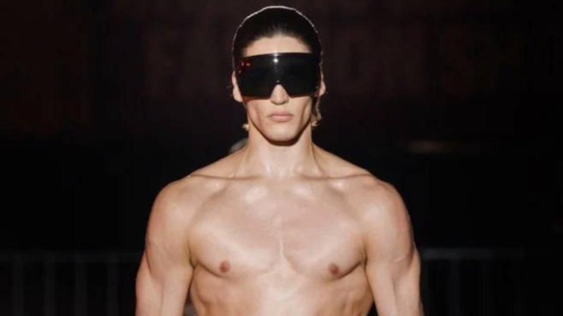 Как выглядит самый сексуальный пловец, променявший спорт на моделинг: 33 фото Кирилла Карпенко