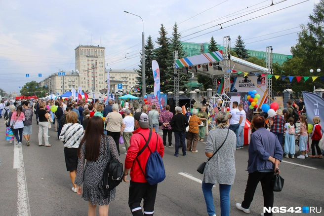 Участникам праздника повезло с погодой — на улице было не слишком жарко | Источник: Игорь Епифанцев / NGS42.RU