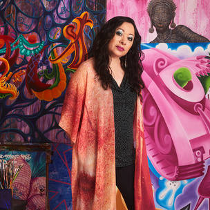«Первая леди граффити»: художница Lady Pink – о красоте, феминизме 80-х и коллаборации с Lancôme