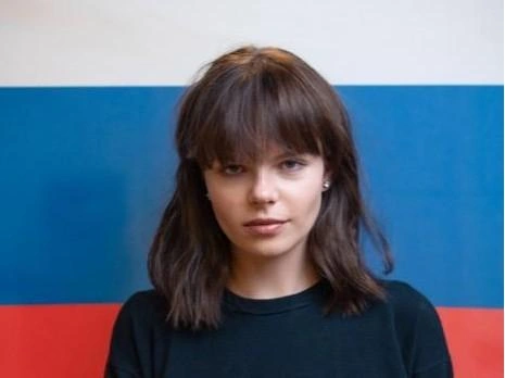 Старшая дочь Александра Ерастова после выпуска из частной школы поступила в МГИМО МИД на факультет международного бизнеса | Источник: theschool.ru