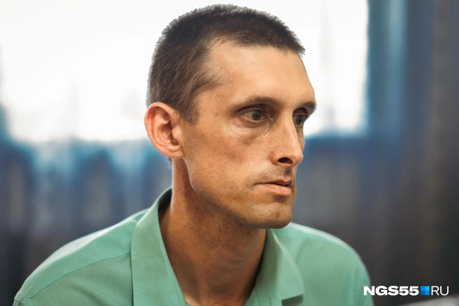 Анатолий первым рассказал свою историю | Источник: Кирилл Башинский / NGS55.RU