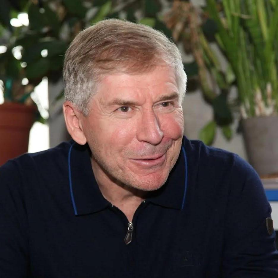 <p>Евгений Хачатуров</p>