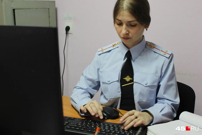 Дознаватель имеет право самостоятельно выносить меру пресечения до суда. В основном это или помещение в ИВС, или подписка о невыезде | Источник: Александр Лисихин /45.ru