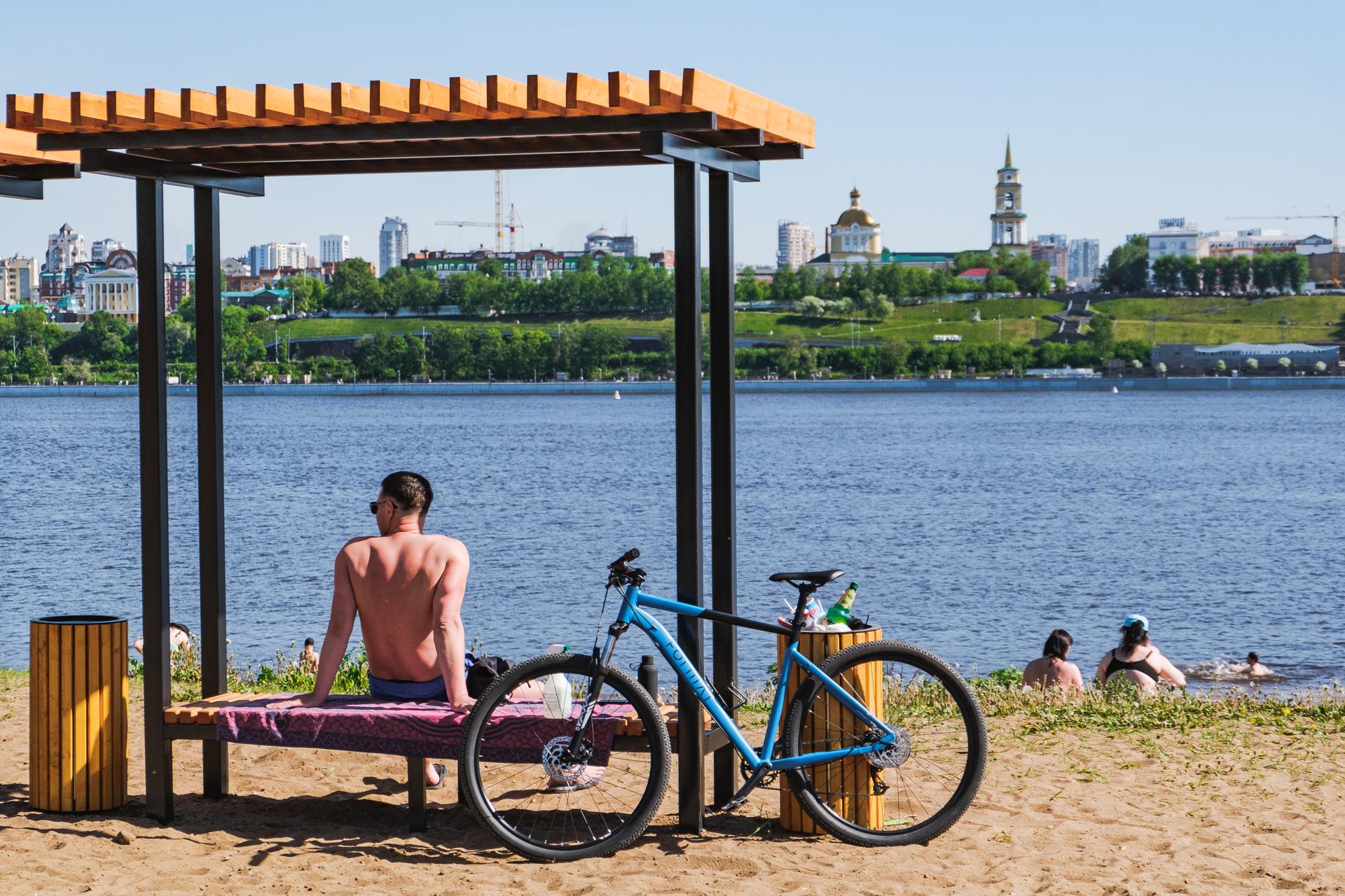 Когда прогреется вода на пермских пляжах и можно будет купаться? Отвечает Андрей Шихов