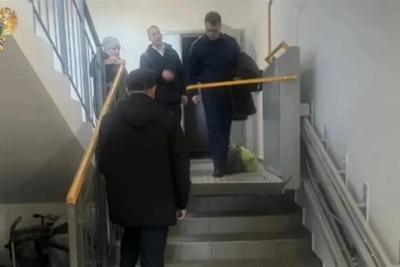 Многоквартирный дом в Тымовском оснастили пандусом