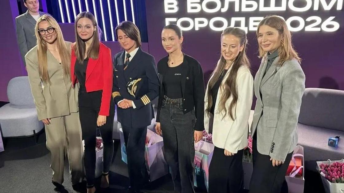 Главный редактор Woman.ru Ольга Воронцева стала модератором дискуссии &laquo;За границей стереотипов: как женщины осваивают ''неженские'' профессии&raquo;