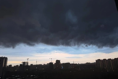 Челябинцы сняли мрачное и живописное небо