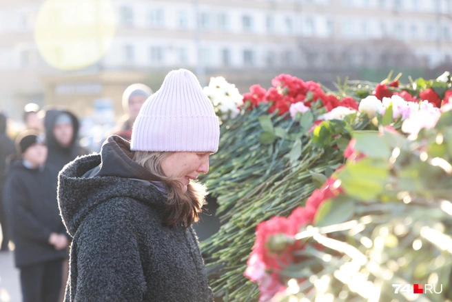 Многие не могли сдержать слез | Источник: Михаил Шилкин