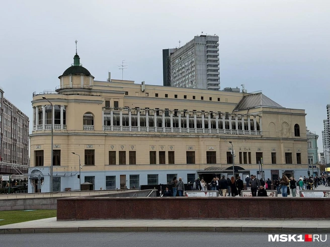 В 1913 году Илья Репин устроил в ресторане пир по случаю восстановления его картины «Иван Грозный и сын его Иван» | Источник: Виктория Никитина / MSK1.RU