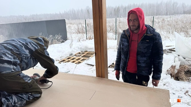 Попытки постепенно достраивать дома и удержать бизнес к успеху не привели | Источник: Алексей Поляков