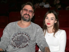 Молодая жена Виктора Логинова не простила ему побоев и измен — развод теперь официальный!