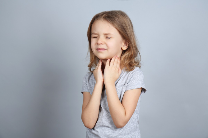 у ребенка болит горло чем лечить 
