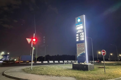 На новосибирской АЗС бензин подорожал до 170 рублей