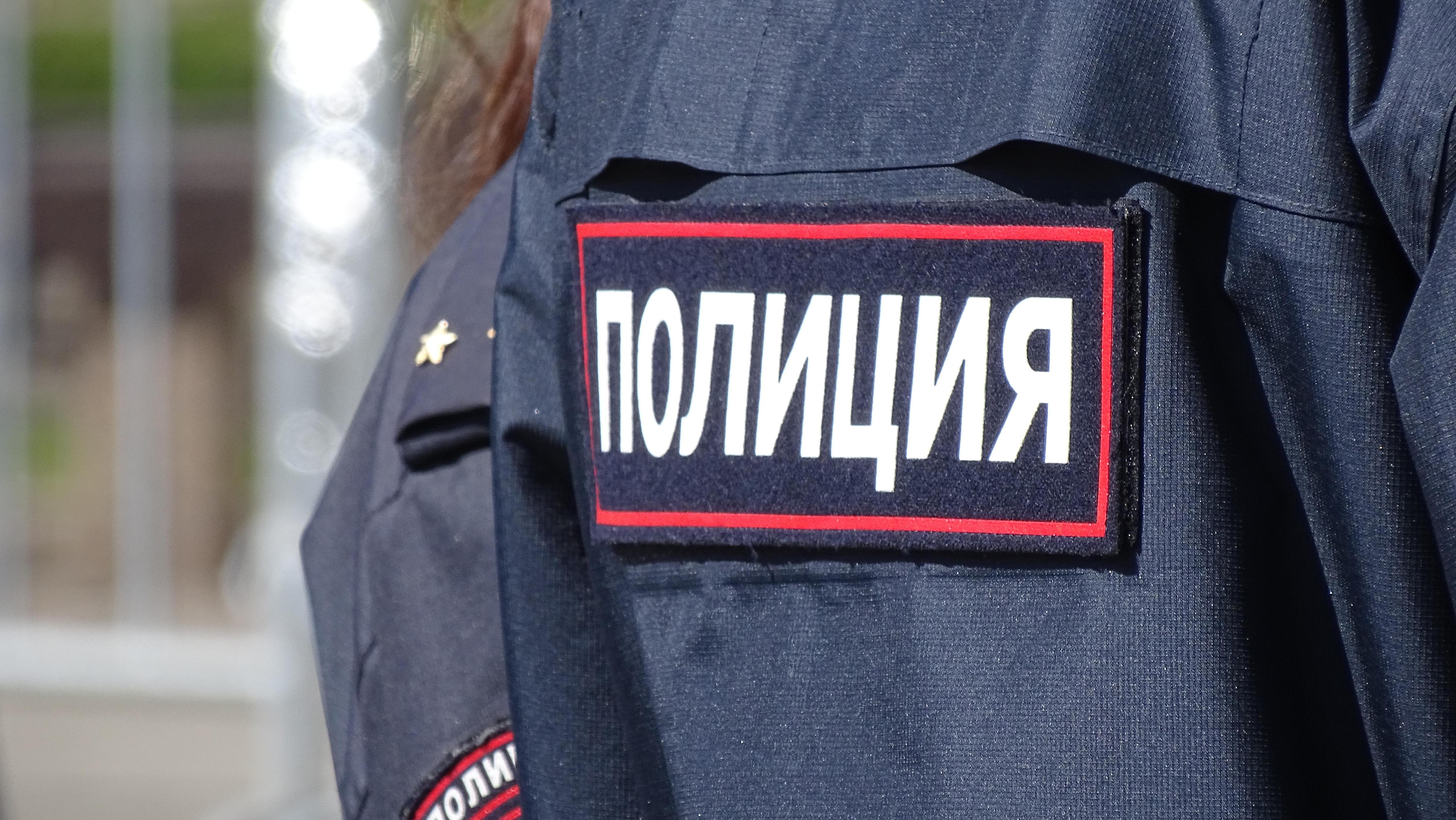 «Дай я тебя потрогаю»: незнакомец забежал за пермячкой в подъезд и ударил ножом в спину