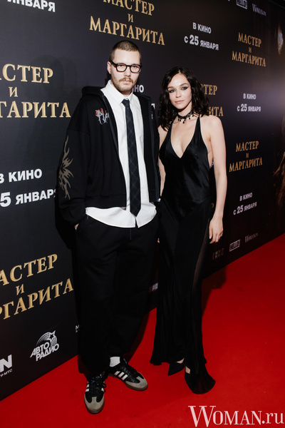 Софья Синицына в смелом платье напомнила о себе на премьере фильма