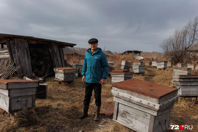 Юрий Корге сейчас живет в Коточигах. Но его родная деревня — Анценск. Мужчина выучил русский язык только в 7 лет | Источник: Ирина Шарова / 72.RU
