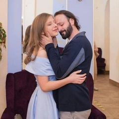 «Мы вместе. Мы счастливы»: как развивалась история любви Ильи Авербуха и Лизы Арзамасовой