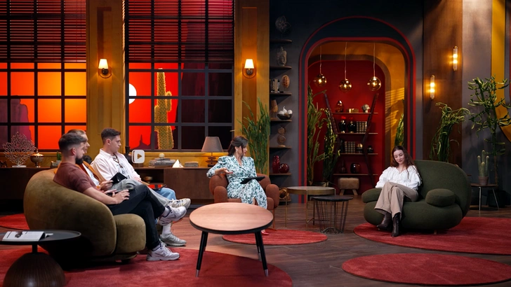 За сердце Елены боролись трое мужчин