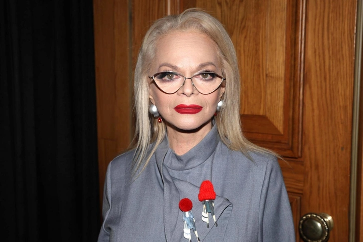 Лариса Долина