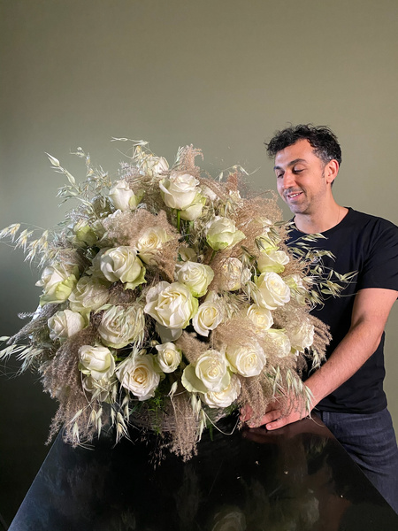 Можно ли мужчине дарить цветы: отвечает эксперт