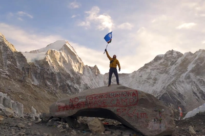 Якутянин дошел до лагеря Эвереста в одиночку