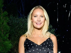 46-летняя Елена Летучая демонстрирует шикарную фигуру на Мальдивах и просит подписчиков подобрать ей купальник