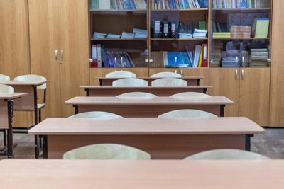 Want Money, Be a Tutor: Novosibirsk on Modern Schools