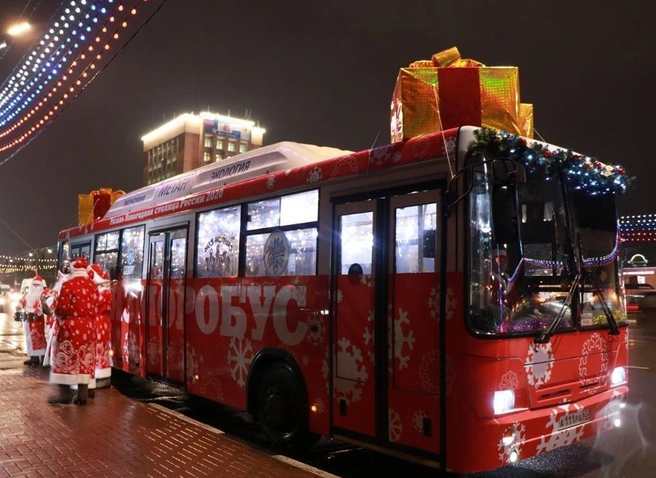 По Рязани будет курсировать «Новогодний Почтобус» | ya62.ru
