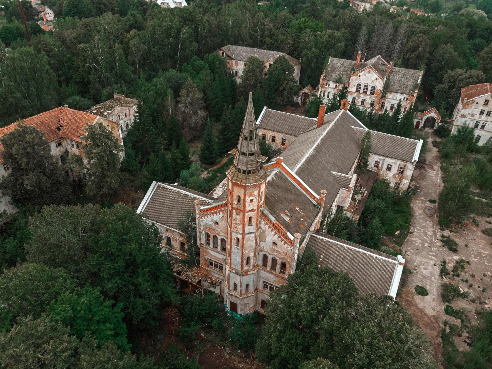 Бизнесмен из Казани купил старинную психбольницу в Калининградской области за 22,7 млн рублей