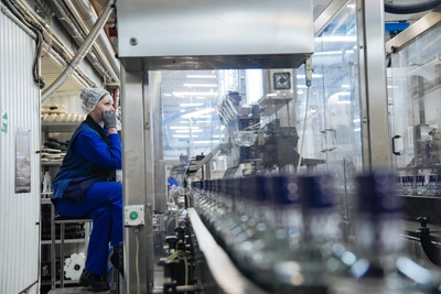 В Кузбассе закрывают известный водочный завод