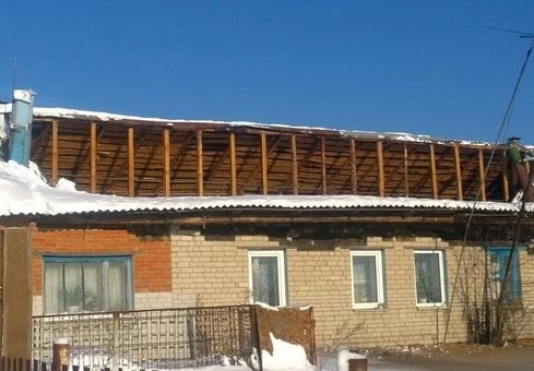 В рязанском селе у дома обвалилась крыша | ya62.ru