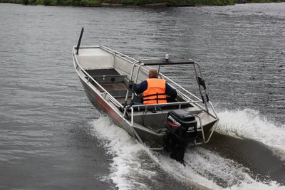 Сергей Ситников открыл навигацию для маломерных судов