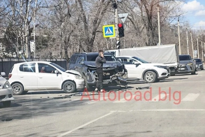 Пешеход пострадал в тройной аварии в Благовещенске