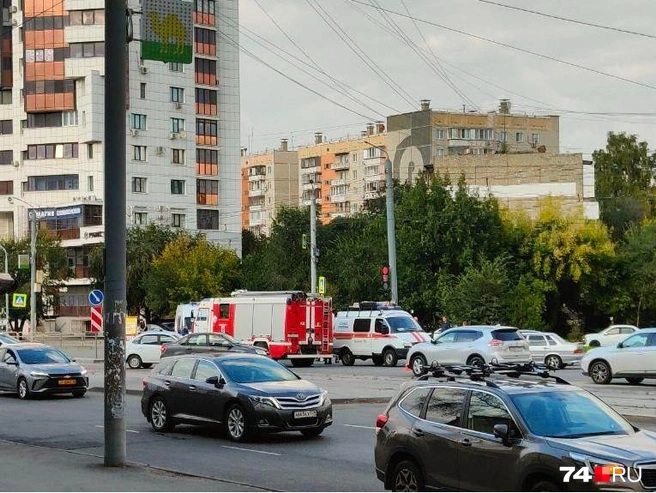 Но все экстренные службы на месте | Источник: читатель 74.RU