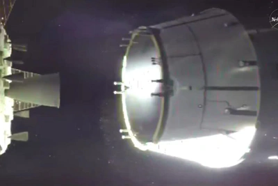 Первые сутки Artemis II: маневры и ремонт