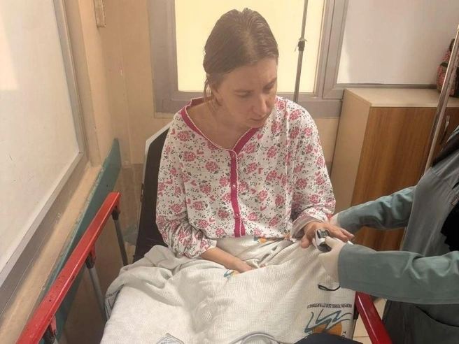 После депортационного центра Светлана попала в больницу, откуда ее на скорой перевезли в медцентр, где есть отделение неврологии | Источник: Дарья Аль Ахмад