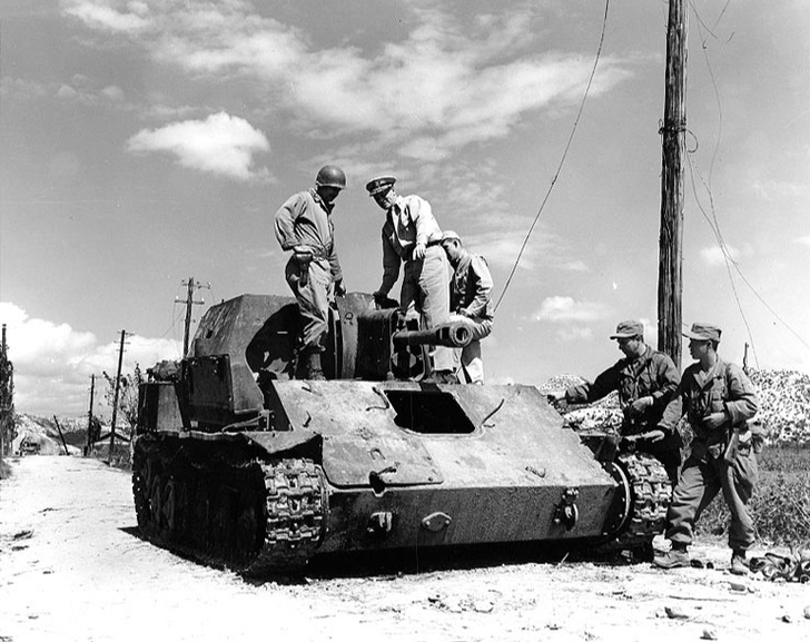 После окончания Второй мировой боевой путь СУ-76 не закончился. Некоторые «сушки» успели повоевать и против американцев в корейской войне