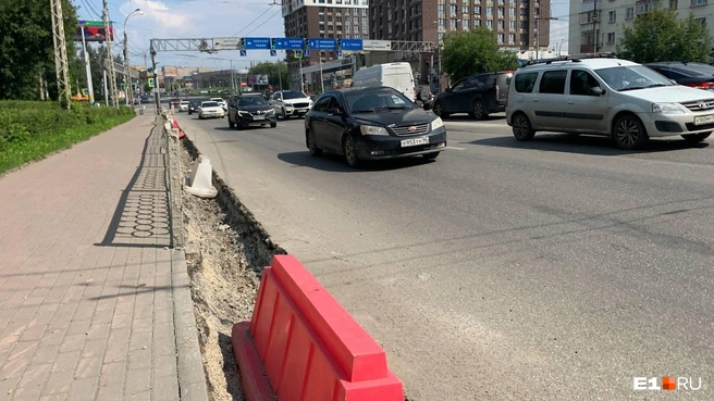 В Екатеринбурге приведут в порядок дорогу возле железнодорожного вокзала | Источник: Роман Марьяненко / E1.RU