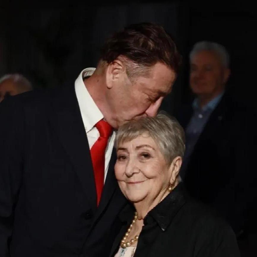 Не долго горевал после расставания с Авророй. Лепс в компании бывшей жены пышно отметил 90-летие мамы в Сочи