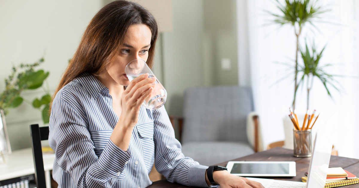 Вода живая и мертвая: что будет, если пить дистиллированную воду ...