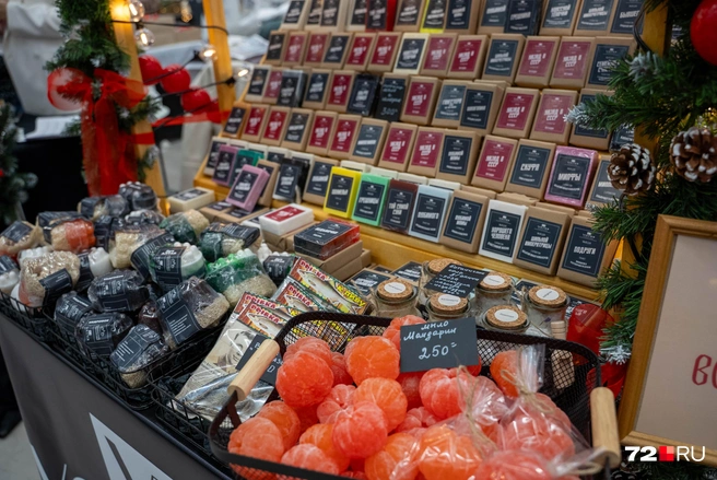 Мыло в виде мандаринов — с запахом праздника | Источник: Илья Чикотин / 72.RU