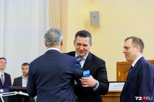 Замгубернатора Тюменской области Павел Белявский, курирующий внутреннюю политику, тоже пришел на заседание облдумы  | Источник: Ирина Шарова / 72.RU