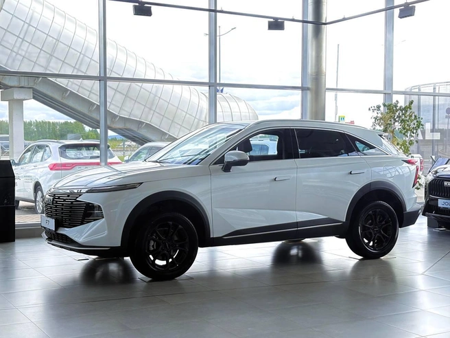 HAVAL F7 отличается мощными турбодвигателями, плавной роботизированной коробкой и продвинутыми системами безопасности | Источник: «Восток Моторс»