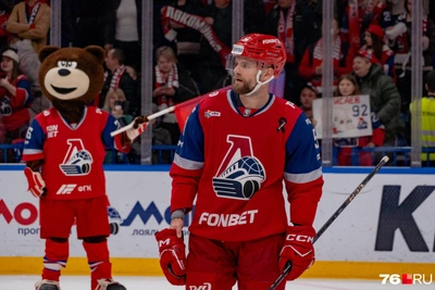 Хоккеист «Локомотива» Байрон Фрэз травмировался в игре с «Сочи»