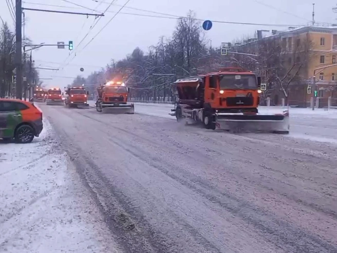 Работа снегоуборочной техники на городских магистралях | Источник: администрация Нижнего Новгорода